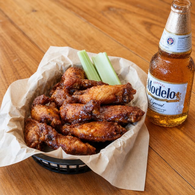 12 Pc Smokin Wings.