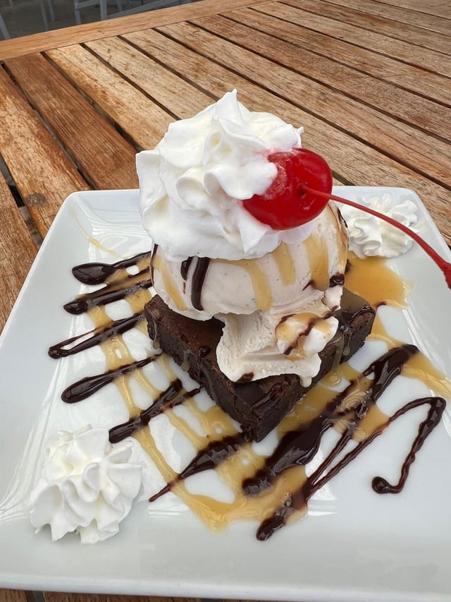 Brownie Sundae